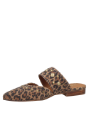 Zapato mule de cuero animal print leopardo con tachuelas doradas, estilo casual para mujer.