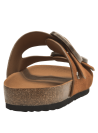 Sandalia de cuero café terracota para mujer con hebillas bronce envejecido, estilo casual boho-chic.