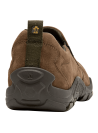 Zapato de cuero café para hombre, estilo outdoor, diseño minimalista y versátil para uso diario.