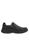 Zapato de cuero negro con acabado liso, adecuado para salidas nocturnas elegantes.