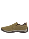 Textura suave del cuero taupe en zapato slip-on para hombre, versátil y sofisticado.