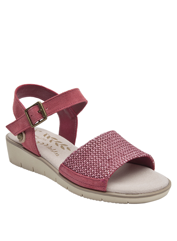 Diseño femenino y fresco, ideal para combinar con vestidos veraniegos y faldas midi.