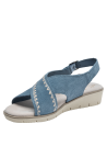 Calzado de cuero azul casual femenino con diseño artesanal y bordados beige.