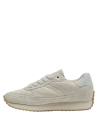 zapatilla casual de cuero beige para mujer con textura suave y detalles modernos