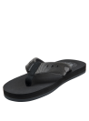 Sandalia negra casual para hombre con diseño moderno y detalles en relieve sobre la tira.