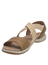 Detalle de correa cruzada trenzada en sandalia camel sintética, ideal para un look casual de verano.