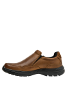 Slip-on de cuero marrón para hombre, estilo casual, ideal para oficina o salidas informales.