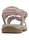 Sandalia rosada de niña con tiras estampadas en flores y suela antideslizante beige para uso casual diario.