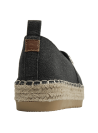 Calzado casual chic negro con suela de plataforma y trenza de esparto.