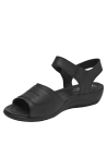 Sandalia de cuero negro con tira ancha y broche metálico decorativo.