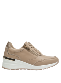 Zapatilla casual de cuero beige para mujer, ideal para estilo diario chic.