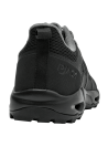 zapatilla de trail running negra para hombre con detalles en verde y sistema de cordones elásticos gris