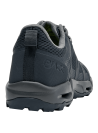 Zapatilla azul de trail running para hombre con malla transpirable y detalles verdes.