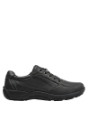 Zapato deportivo casual de cuero negro para hombre, con textura lisa y diseño moderno.
