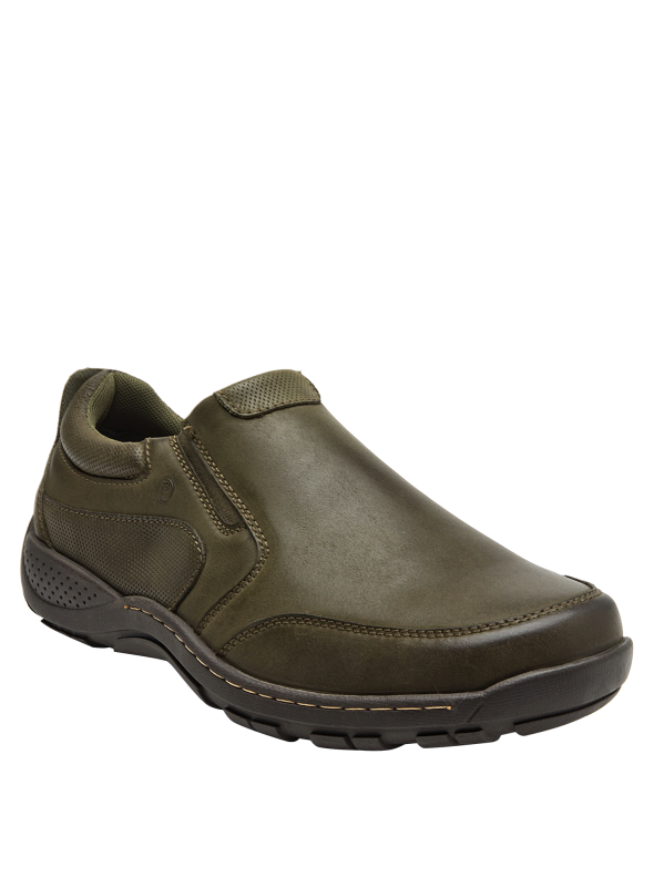Mocasín de cuero marrón oscuro, versátil para combinar con jeans o pantalones chinos.