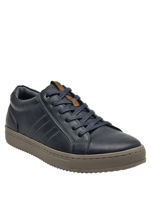 moderna zapatilla de cuero azul para hombre, perfecta para looks casuales o semiformales