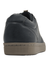 zapatilla azul de cuero para hombre con detalles marrones y diseño casual sofisticado