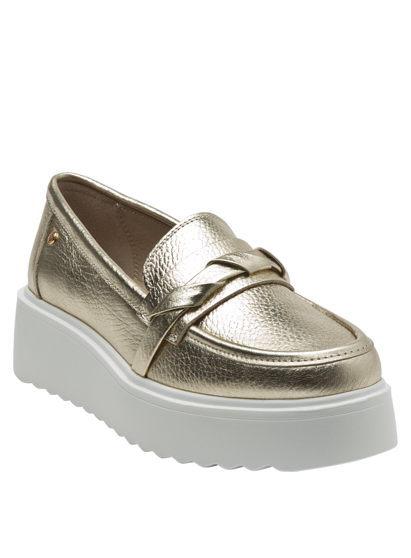 Zapato de cuero gris casual para mujer, ideal para oficina y eventos, con taco plano de 5 cm y punta redonda.