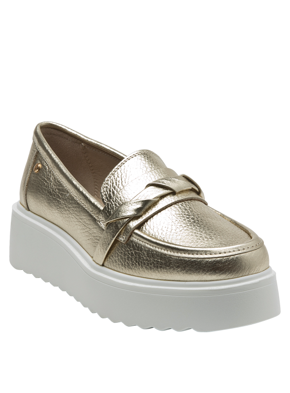 Zapato de cuero gris casual para mujer, ideal para oficina y eventos, con taco plano de 5 cm y punta redonda.