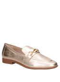 Mocasín de cuero dorado femenino, diseño limpio con forro PU para mayor confort.