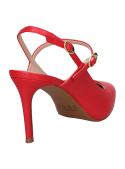 Stiletto de cuero rojo con acabado liso, adecuado para combinar con trajes o vestidos midi.