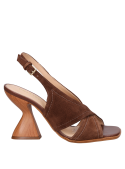 	Sandalia Cuero Mujer
