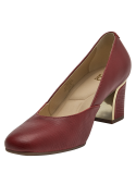 Zapato de salón rojo en cuero, punta redonda, taco bloque, acabado liso, ideal para mujer formal.