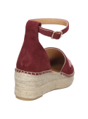 Alpargata burdeo de cuero con forro de microfibra y estilo versátil.