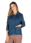 Chaqueta azul femenina, diseño contemporáneo y cómodo, versátil para combinar con jeans o faldas.