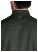 Camisa de hombre en verde, estilo outdoor, tela de poliéster y elastano, adaptable a diferentes ocasiones.