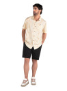 Guayabera beige de viscosa con cuello camisero y alforzas.