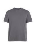 Tejido suave y respirable en polera gris casual para hombre.