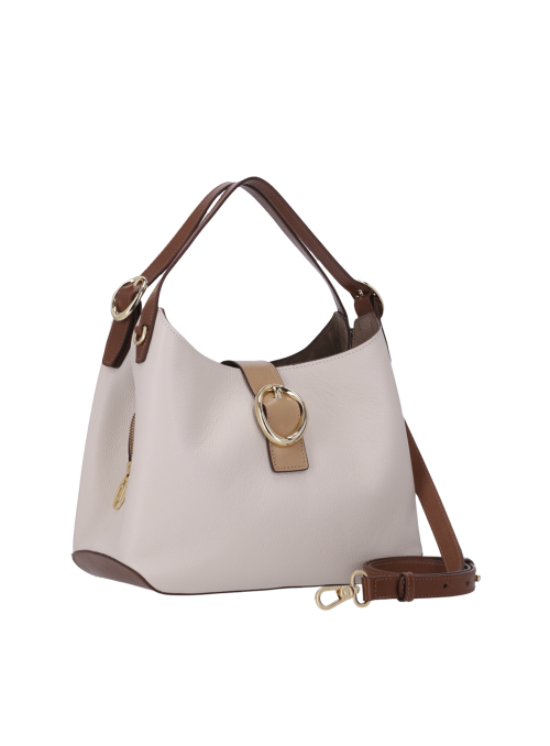 Cartera café de cuero para mujer, ideal para el día a día, con herrajes discretos. Cartera café de cuero para mujer, ideal para el día a día, con herrajes discretos.