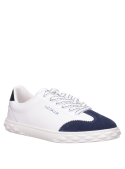 Zapatilla de cuero azul para mujer, ideal para un look casual y moderno.