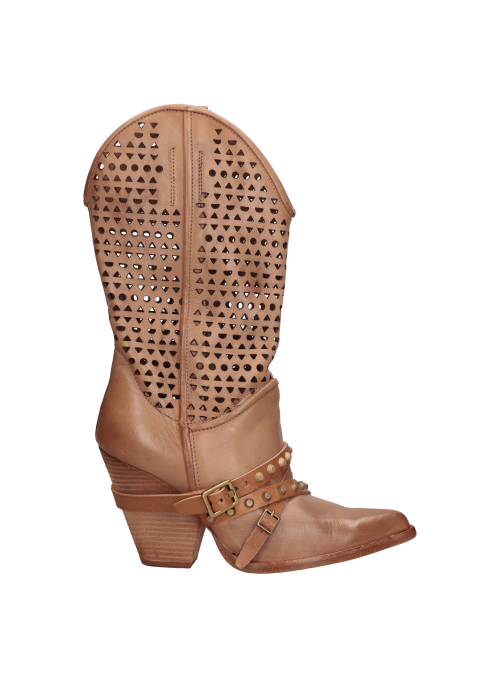 Bota de cuero camel para mujer, diseño sofisticado con taco bloque, realza cualquier conjunto casual o formal.