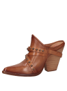 Zapato de salón camel de cuero con taco bloque y punta puntiaguda, ideal para un look casual chic femenino.