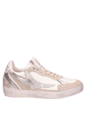 elegante zapatilla blanca de cuero para mujer, perfecta para un look casual versátil