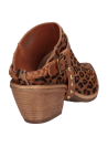Taco bloque de 6,5 cm en cuero animal print, combinando altura y estabilidad para mujer.