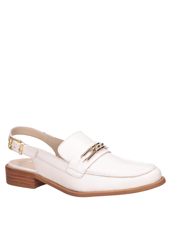 Zapato de cuero blanco con taco plano de 2 cm, combina con múltiples estilos.