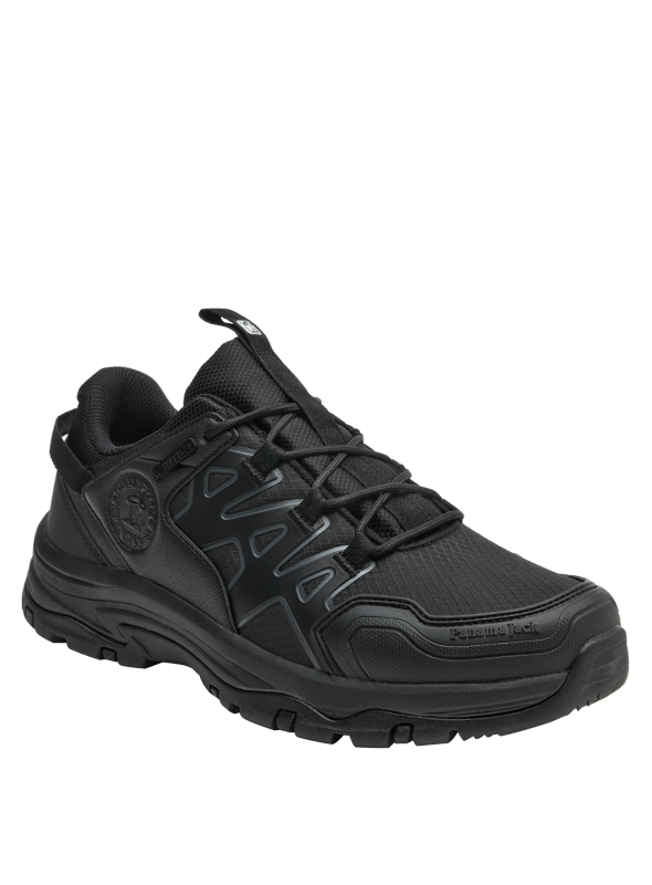 Zapatilla outdoor unisex negra con diseño robusto, ideal para trekking y senderismo.