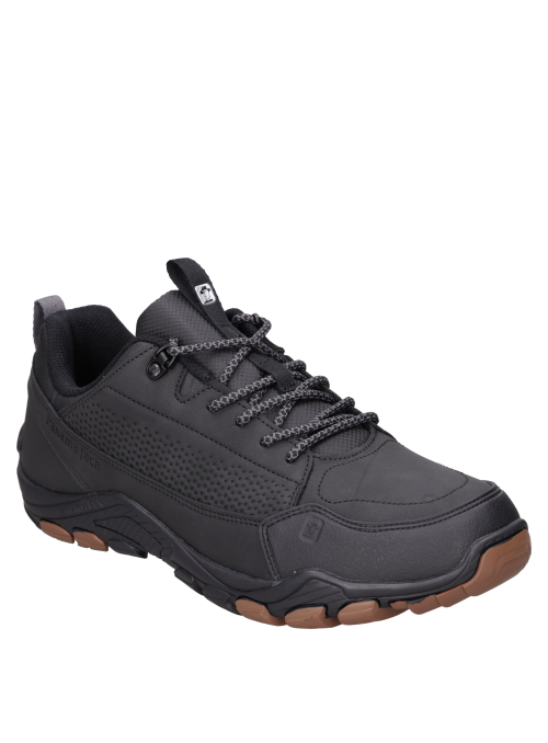 Zapato outdoor negro para hombre, estilo aventurero, ideal para senderismo y trekking urbano.