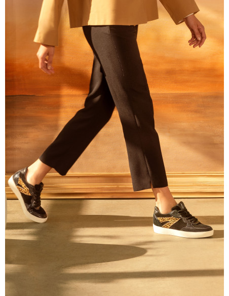 Zapatilla Cuero Mujer