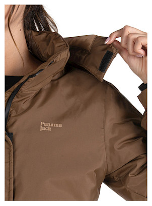 Parka de diseño funcional con bolsillos laterales con cierres ocultos, perfecta para uso diario.