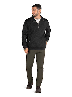 Pantalón negro casual para hombre, ideal para actividades al aire libre y paseos urbanos, confeccionado en 100% poliéster.