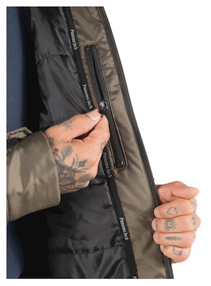 Parka de hombre en tono oliva, perfecta para combinar con jeans y botas.