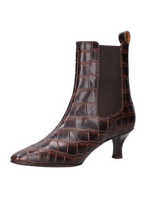 Botín de cuero morado para mujer con acabado en grabado de cocodrilo, ideal para eventos formales.