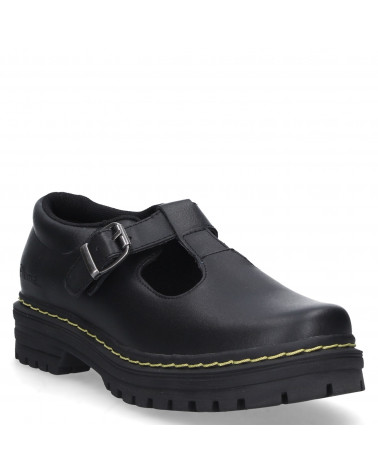 Zapato negro estilo Mary Jane para mujer, con correa ajustable y hebilla lateral, ideal para un look colegial clásico.
