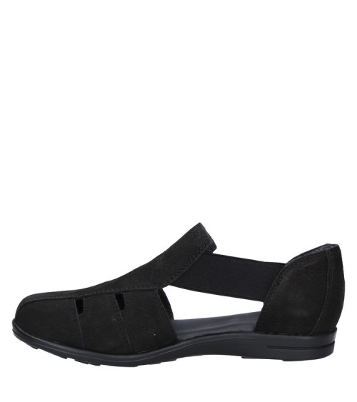 Sandalia de cuero negro para mujer, diseño casual con punta redonda y taco bajo. Sandalia de cuero negro para mujer, diseño casual con punta redonda y taco bajo.