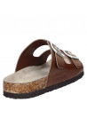 Sandalia de cuero café para mujer, estilo casual con tiras dobles y hebillas, suela cómoda con borde que simula corcho.