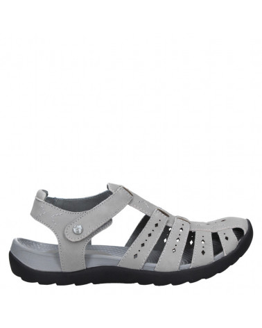 Sandalia casual gris de cuero, ideal para playa y parque.